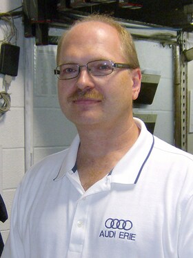 Staff member TIM LONG from ID_5ff81a31b0c6