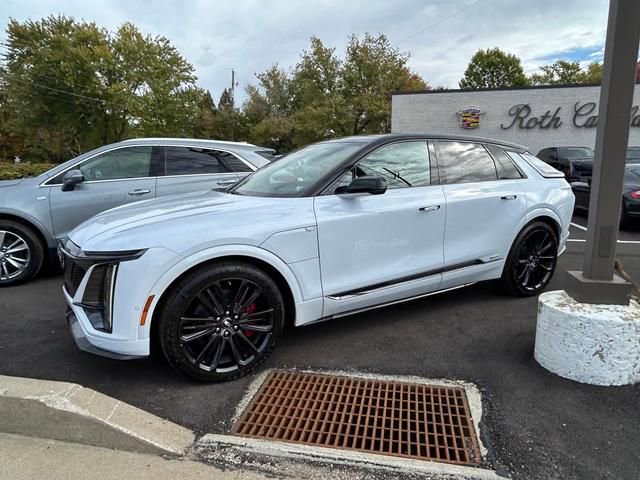 2026 Cadillac LYRIQ V Premium - Photo 6