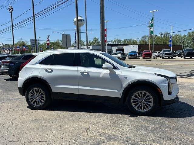 Used 2024 Cadillac XT4 Premium Luxury with VIN 1GYFZCR44RF182135 for sale in Erie, PA
