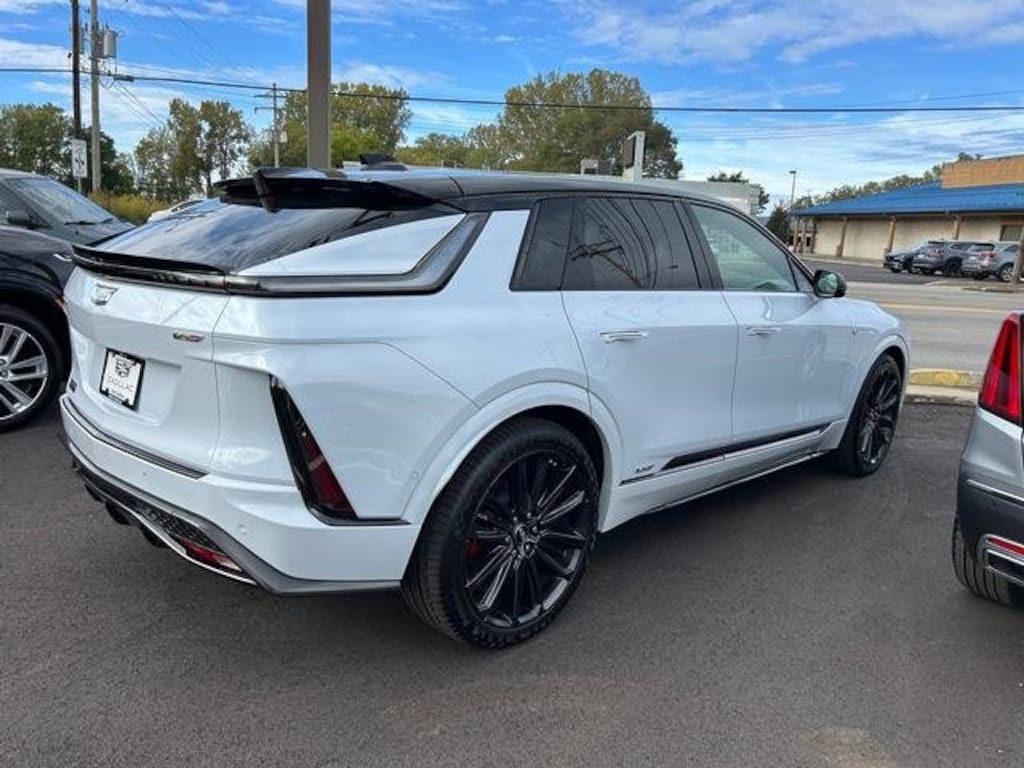 New 2026 CADILLAC LYRIQ V-Series Premium SUV