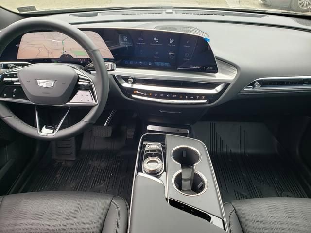 2025 Cadillac LYRIQ Luxury 1 - Photo 16