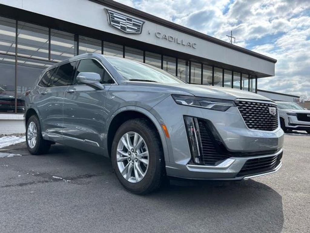 New 2025 CADILLAC XT6 Luxury SUV