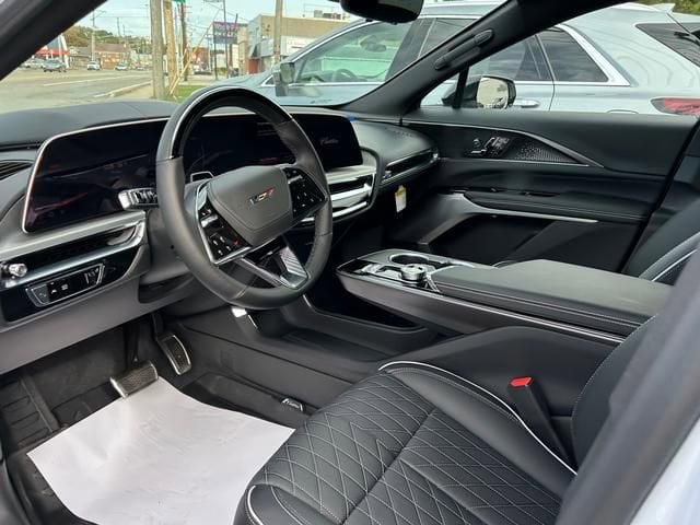2026 Cadillac LYRIQ V Premium - Photo 10