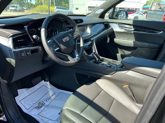 2025 Cadillac XT6 Premium Luxury - Photo 10