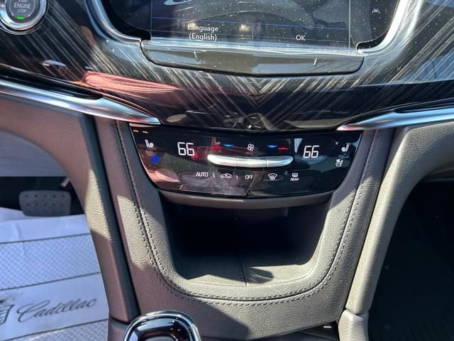 2025 Cadillac XT6 Premium Luxury - Photo 16