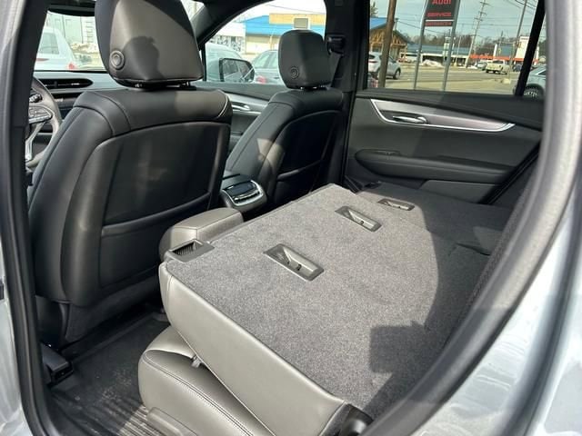2025 Cadillac XT6 Luxury - Photo 12