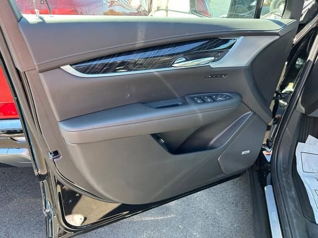 2025 Cadillac XT6 Premium Luxury - Photo 9