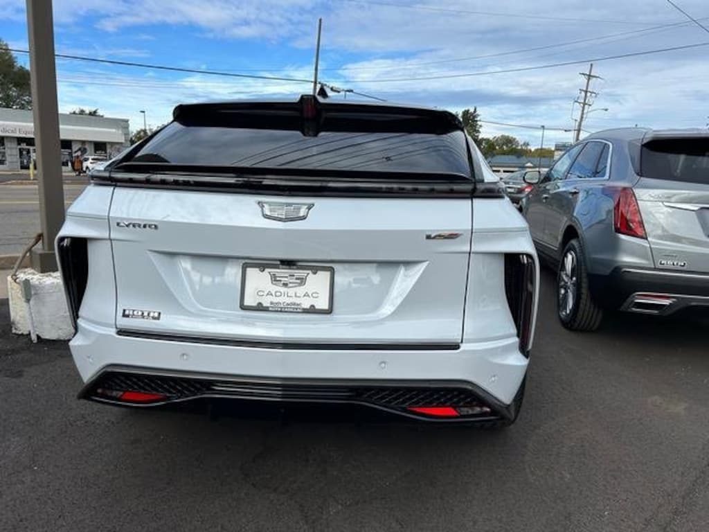 New 2026 CADILLAC LYRIQ V-Series Premium SUV