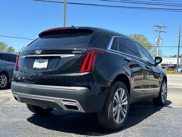 2025 Cadillac XT5 Premium Luxury photo 3