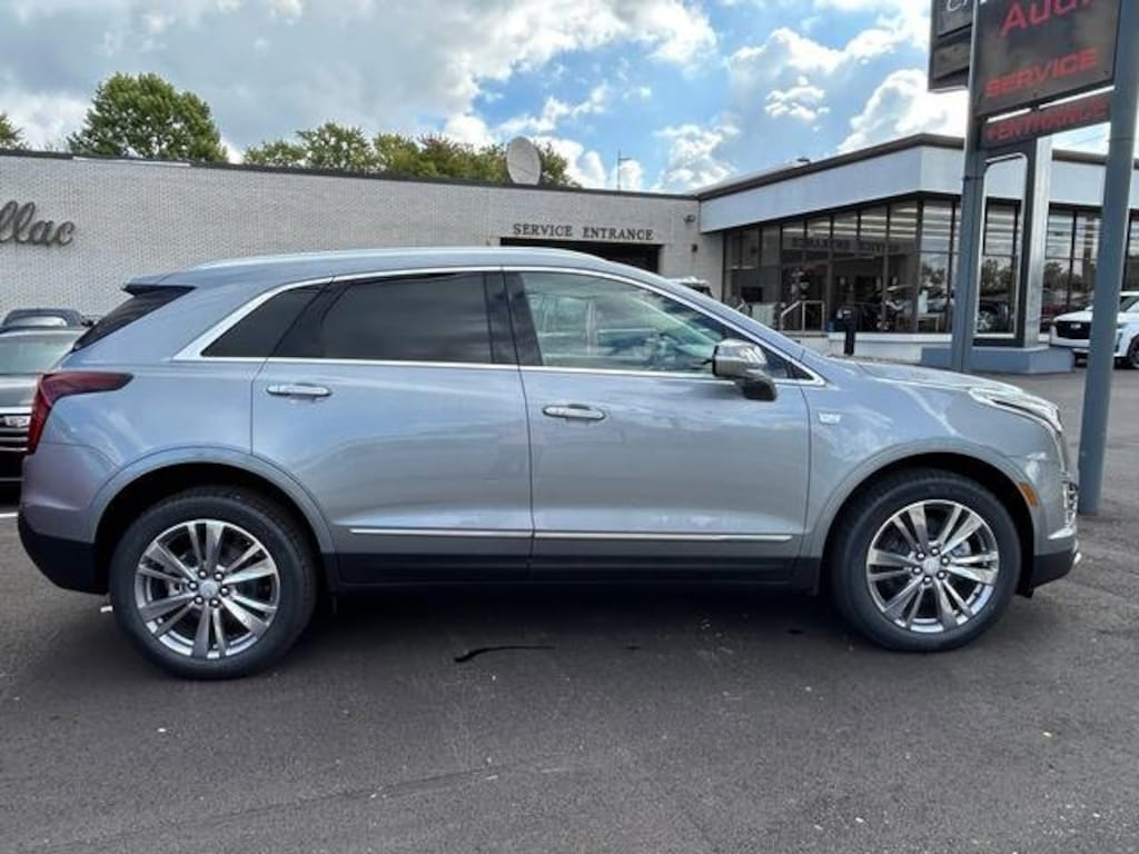 New 2025 CADILLAC XT5 Premium Luxury SUV