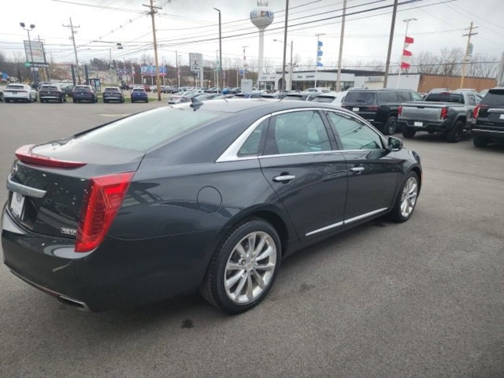 Used 2013 CADILLAC XTS Luxury Car