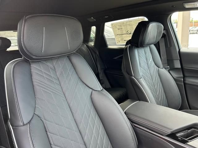 2026 Cadillac LYRIQ V Premium - Photo 26