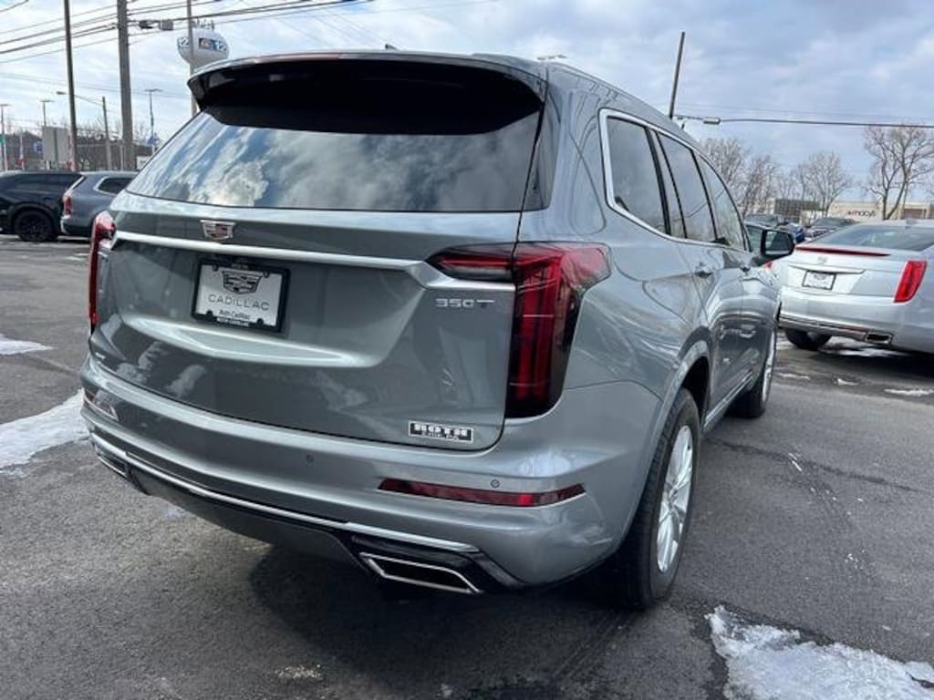 New 2025 CADILLAC XT6 Luxury SUV