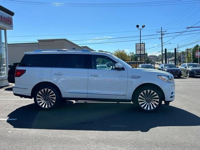 2020 Lincoln Navigator Reserve photo 2