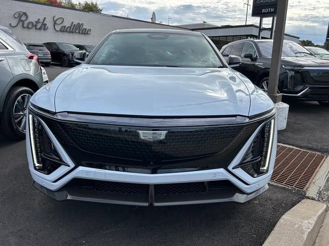 2026 Cadillac LYRIQ V Premium - Photo 8