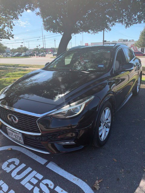  INFINITI QX30