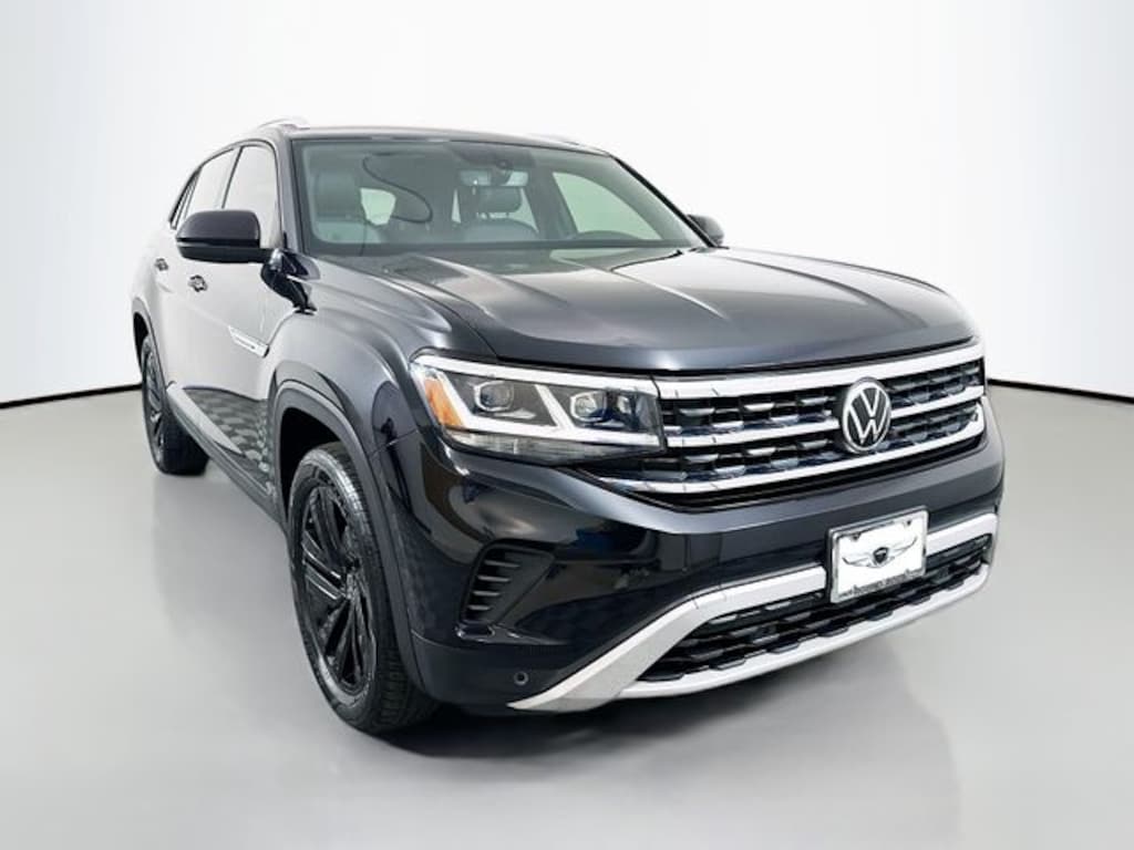 Used 2022 Volkswagen Atlas Cross Sport 2.0T SE w/Technology SUV