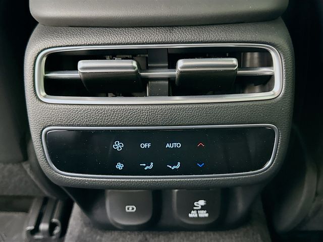 2026 GENESIS GV70 Sport Prestige - Photo 18