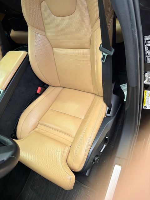 2021 Volvo XC60 T5 Inscription photo 4
