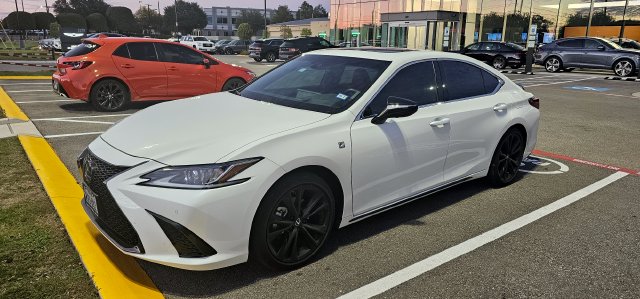 2025 Lexus ES
