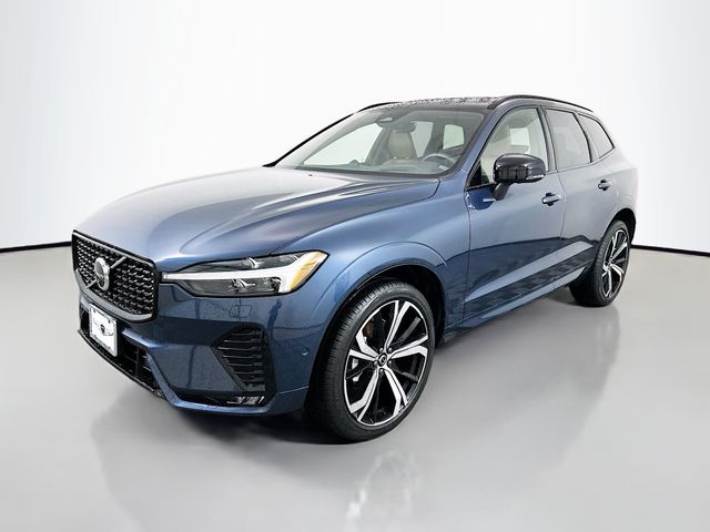 2025 Volvo XC60 B5 Ultra Dark AWD's photo