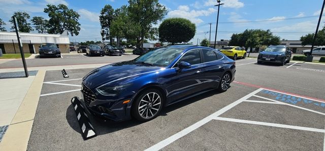 2022 Hyundai Sonata Limited 1.6T's photo