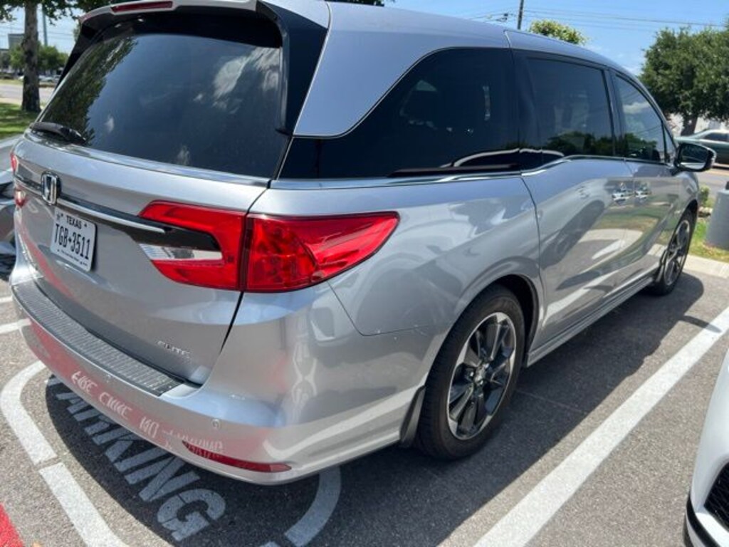 Used 2022 Honda Odyssey Elite Minivan/Van
