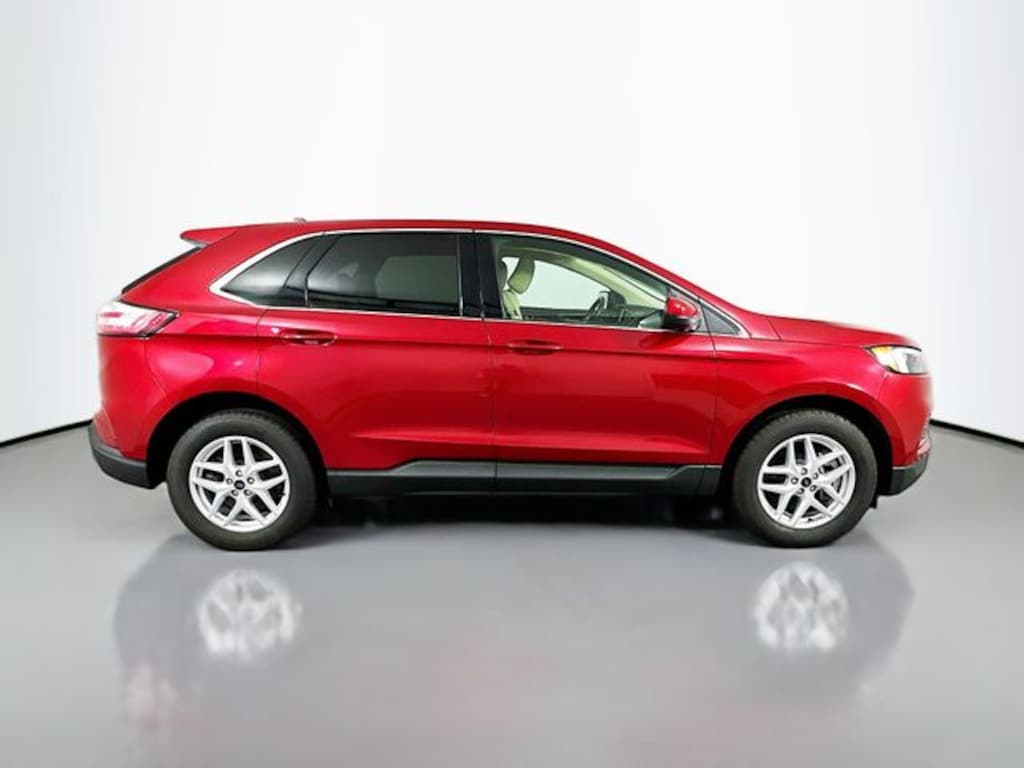 Used 2024 Ford Edge SEL SUV