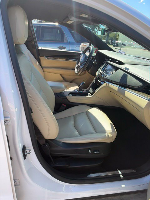 Used 2017 Cadillac XT5 Base SUV