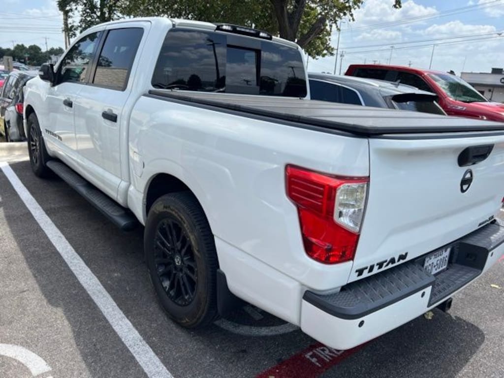 Used 2018 Nissan Titan SL Truck