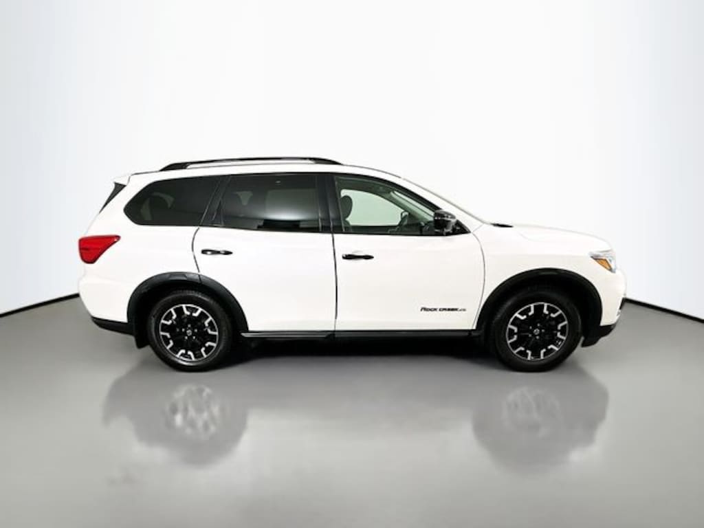 Used 2020 Nissan Pathfinder SL SUV