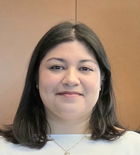 Staff member Nathalie Elias from ID_e41ed3