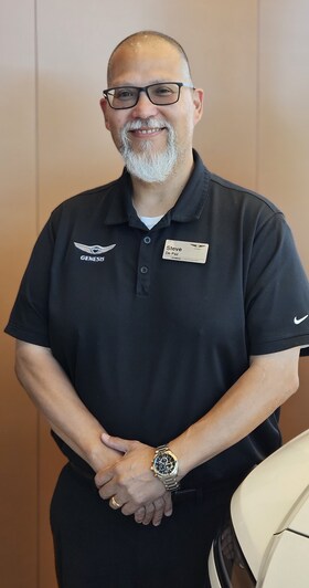 Staff member Steve De Paz from ID_e41ed3