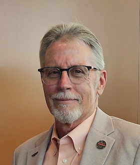 Staff member Mike Williams from ID_ca706f