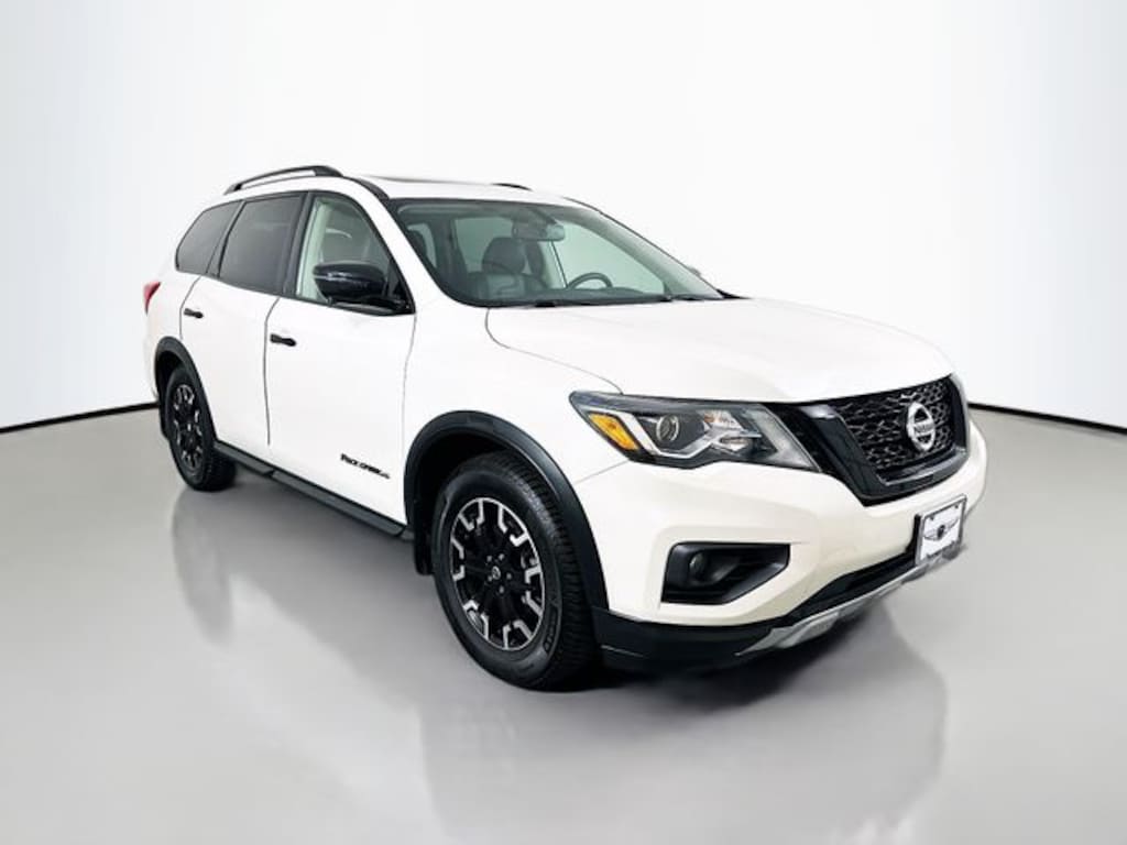 Used 2020 Nissan Pathfinder SL SUV