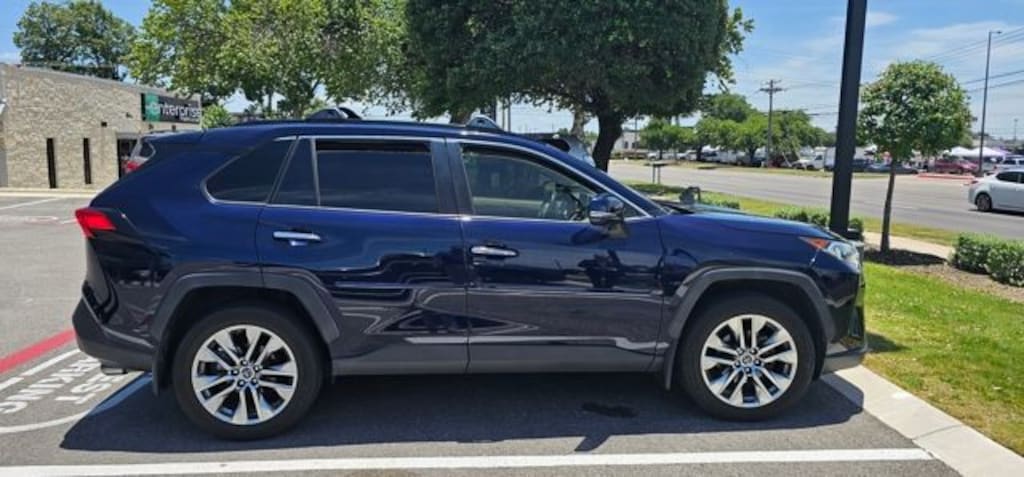 Used 2019 Toyota RAV4 Limited SUV