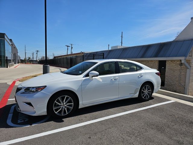 2018 Lexus ES 300h