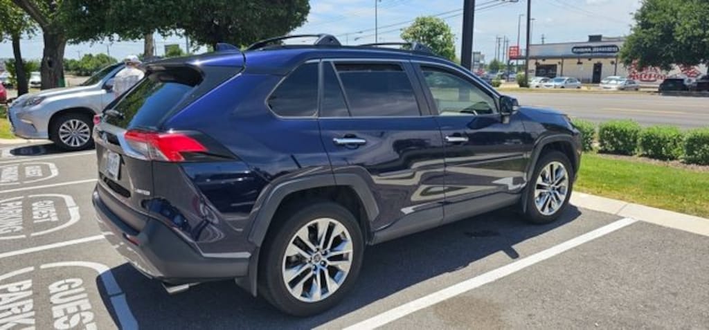 Used 2019 Toyota RAV4 Limited SUV
