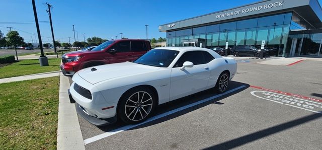 2020 Dodge Challenger R/T's photo