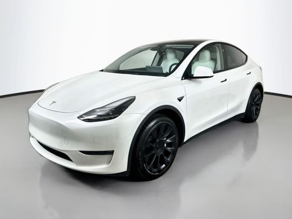 Used 2023 Tesla Model Y Standard Range SUV
