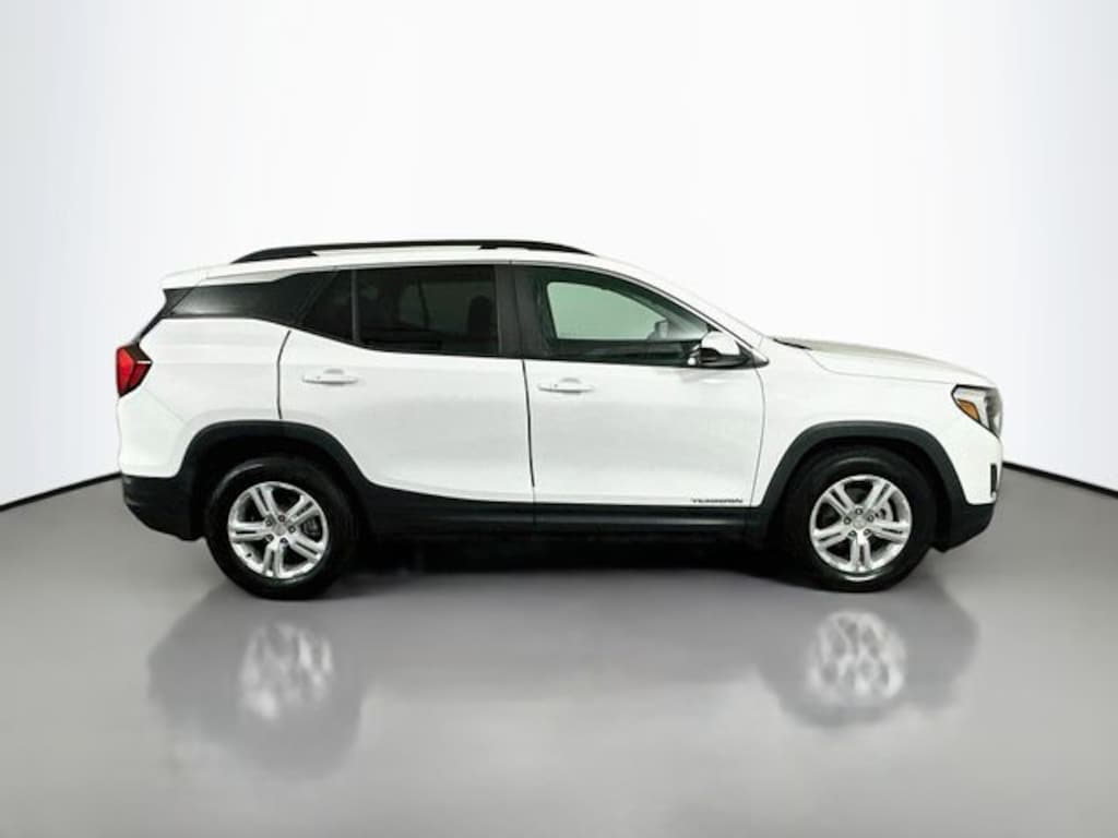 Used 2021 GMC Terrain SLE SUV