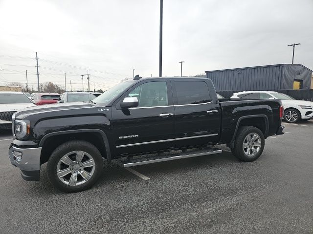 2018 GMC Sierra SLT's photo