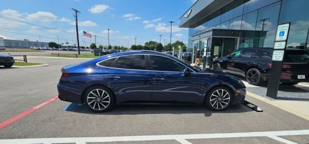 Used 2022 Hyundai Sonata Limited Sedan