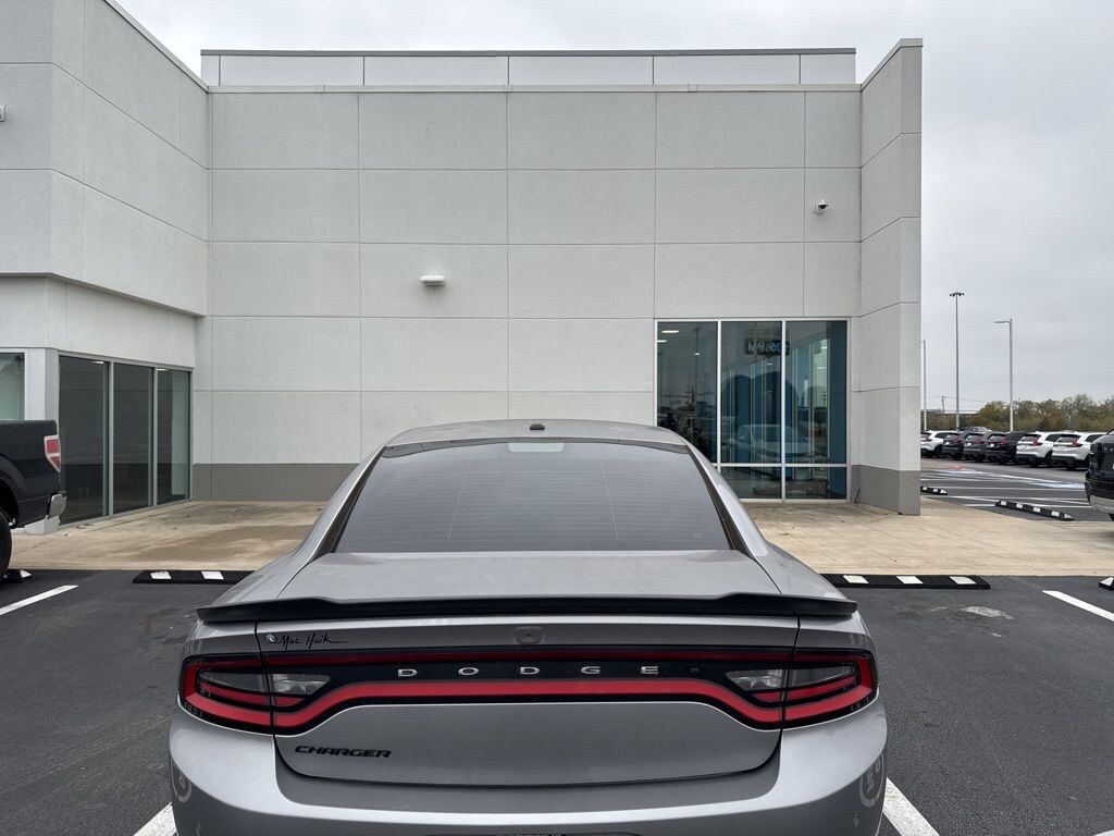 Used 2018 Dodge Charger SXT Sedan