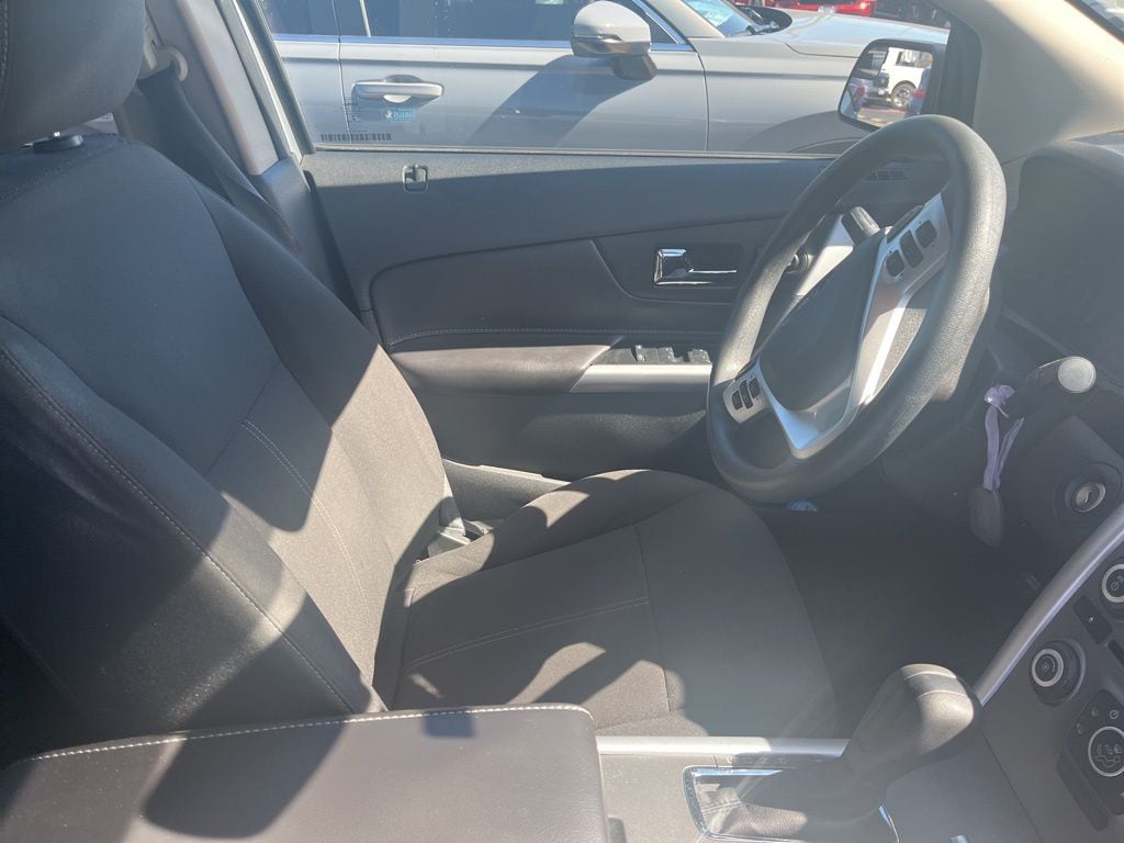 Used 2014 Ford Edge SE SUV