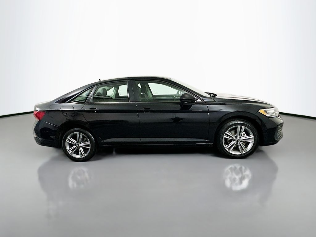 Used 2024 Volkswagen Jetta 1.5T SE Sedan