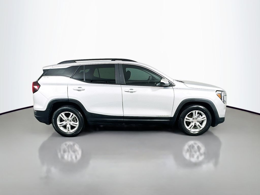 Used 2022 GMC Terrain SLE SUV