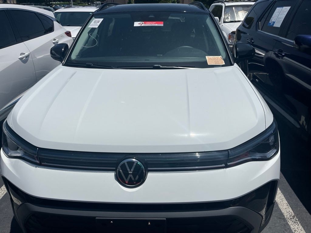 Used 2025 Volkswagen Taos 1.5T SE Black SUV