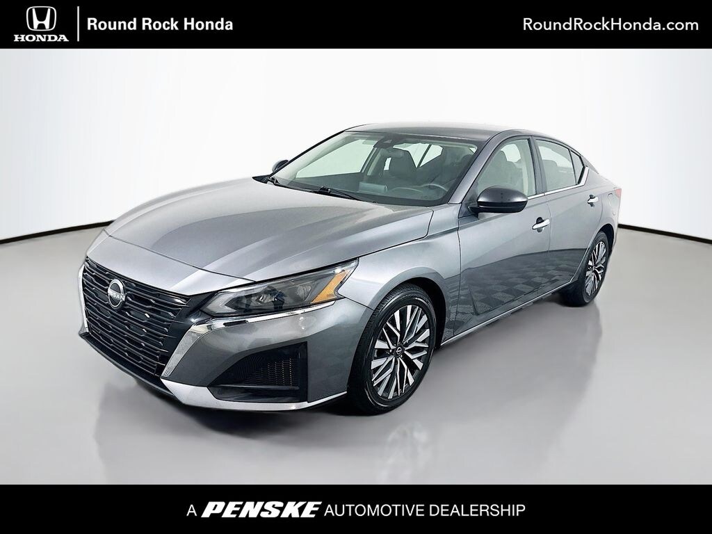 Used 2024 Nissan Altima 2.5 SV Sedan