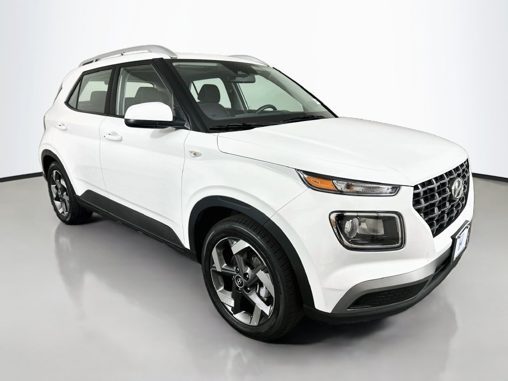 Used 2026 Hyundai Venue SEL SUV